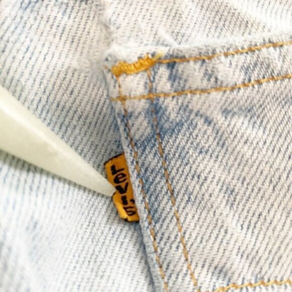 Levi's orange tab light wash heavily distressed 560 loose fit tapered leg jeans - Picture 8 of 10